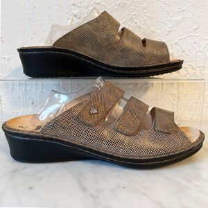 Finn Comfort Women’s 9.5 Brown Textured Leather Slide 3-Strap Sandals Orthopedic